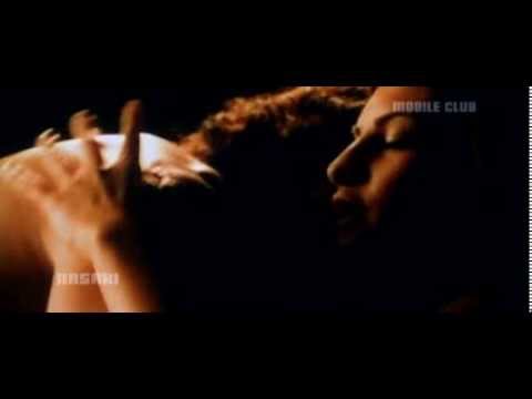 Imran Hashmi Hot And Romantic Kissing