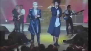 Watch Eurythmics Sisters Are Doin It For Themselves video