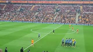 Belhanda bu kez rakip olarak geldiği Sami Yen'de taraftarlara üçlü çektiriyor 🥲