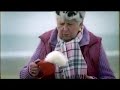 Sadystyczna reklama karmy dla psów
