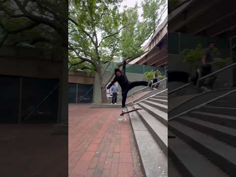GOT BODIED THAN RODE AWAY WITH CASH - DERRICK HOLMES #SKATEBOARDING #NYC #BROOKLYNBANKS