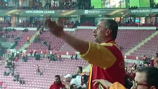 Galatasaray Lazio Maçı Koreografisi ve Ağlayan Abimiz / Our brother who cries fo