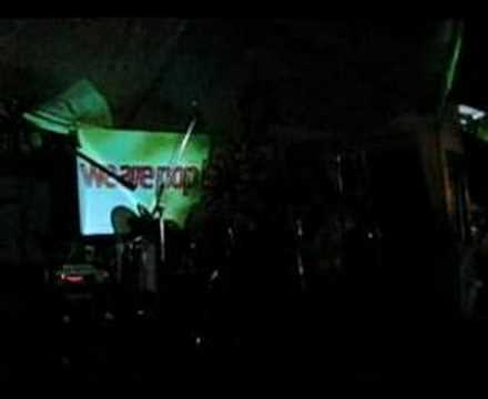 EFEK RUMAH KACA - Jatuh cinta itu biasa saja