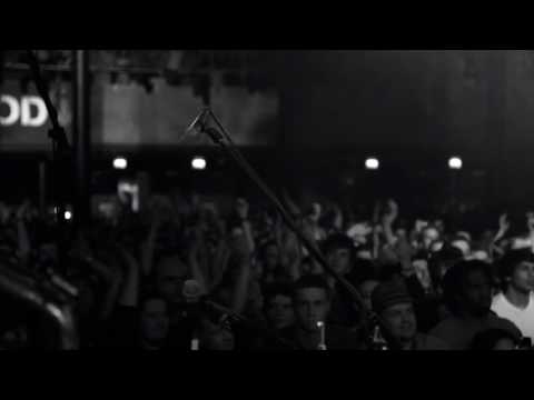 Bonobo 'Stay The Same' feat. Andreya Triana - Live At The Roundhouse