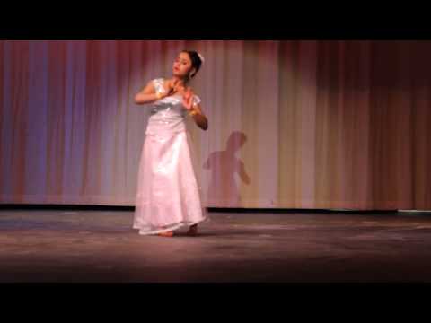 Bodhu Kon Alo Laglo Choke: Danced by Tanisha