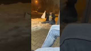 Yere Düşerken Okul Diyen Dayı