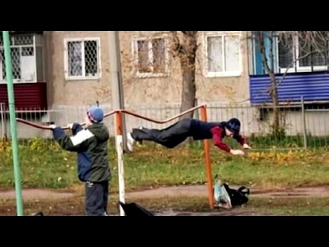 Воркаут неудачные трюки и моменты, на турнике. Видео подборка Воркаут неудачные трюки и моменты, на турнике. Видео подборка