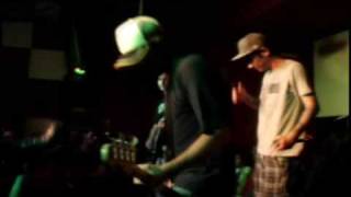 Watch Garage Fuzz When No Ones Around video