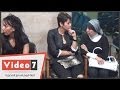 بالفيديو.. لقاء الخميسى ودنيا عبد العزيز وغادة الشريف فى عزاء الفنانة فايزة كمال
