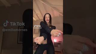 Bailando