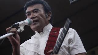 Petikan Gitar Rhoma Irama Lagu Yatim Piatu Latihan Untuk Konser Indosiar Malang Jawa Timur Petikan Gitar Rhoma Irama Lagu Yatim Piatu Latihan Untuk Konser Indosiar Malang Jawa Timur