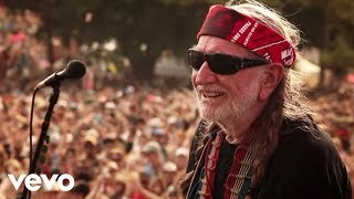 Watch Willie Nelson Roll Me Up And Smoke Me When I Die video