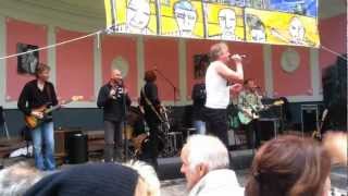 Watch Herman Brood Prisoners video