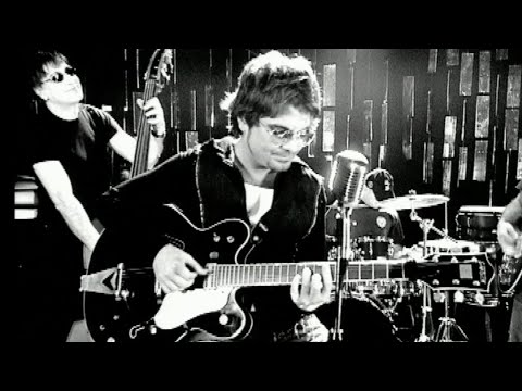 Kenan Doğulu - Tutamıyorum Zamanı (Akustik) Kenan Doğulu - Tutamıyorum Zamanı (Akustik) klip izle