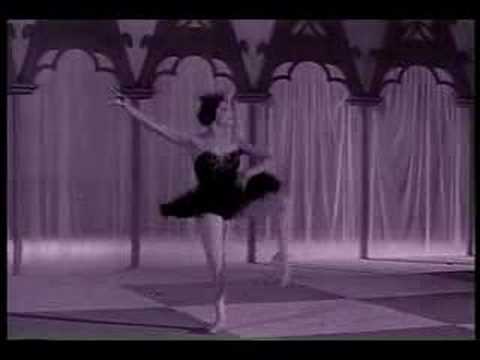 Alicia Alonso in Black Swan Pas de Deux (vaimusic.com)
