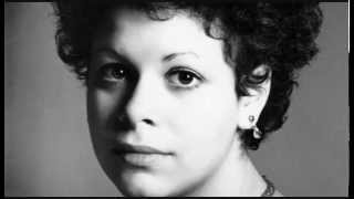 Watch Phoebe Snow Love Makes A Woman video