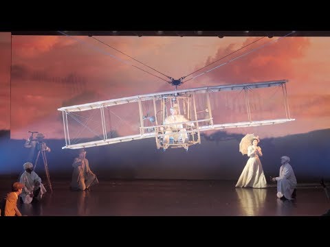 Showtime on-board Symphony of the Seas