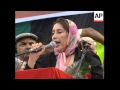Benazir Bhutto launches campaign for Pakistan's elections
