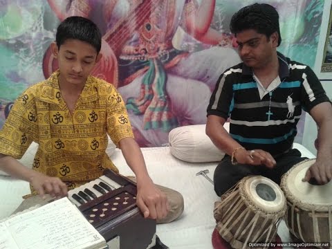 Raag Kalawati - Solo Harmonium by a 12 years old child Master...