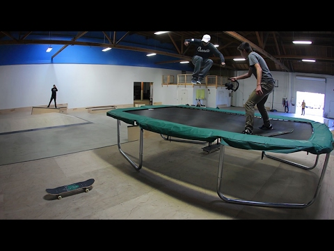 MASSIVE TRAMPOLINE HIPPY JUMP