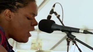Watch Queen Earth video