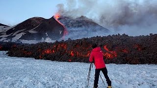 Etna Yanardağı lav püskürttü: 10 kişi yaralandı