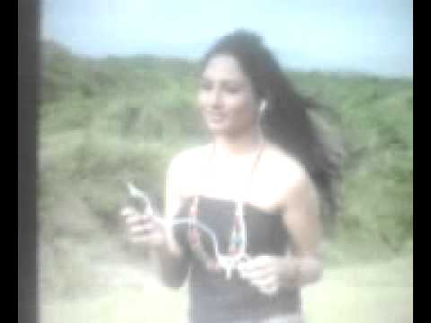 Disha Paul in Ganyane Porgi Patavli Marathi Album Song