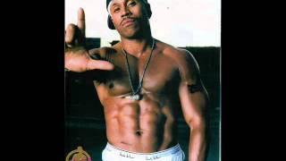 Watch LL Cool J Throw Ya Ls Up video