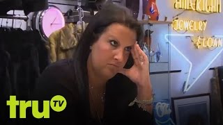 Hardcore Pawn - Three Dogs Walk Into A Pawn Shop