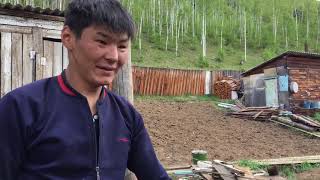 Видео В Закаменске пьяный 44-летний водитель на бульдозере врезался в жилой дом !!!! от Baigalma Dulmaeva, Закаменск, Россия