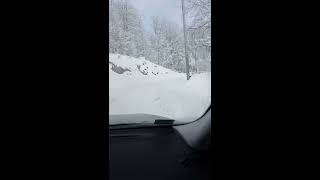 Bmw 750i driving in the snow to Hotel Stara Planina.Rear wheel drive.750i, e65 e