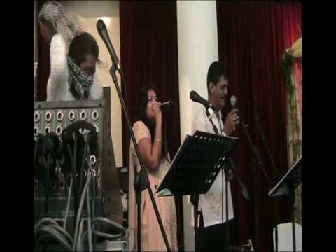 Dekha Hain Pehli Baar-Dostana Singapore.mp4