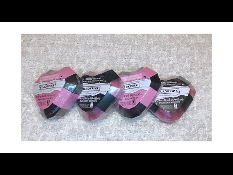 Unboxing BLACKPINK (블랙핑크) Jazwares Doll collection (Black + Pink Broken Heart Superstars Ver)