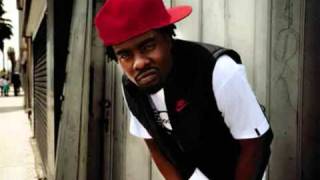 Watch Wale Talk 2 Me video