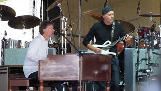 Watch Steve Winwood Rainmaker video