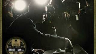 Watch Daddy Yankee Dimelo video