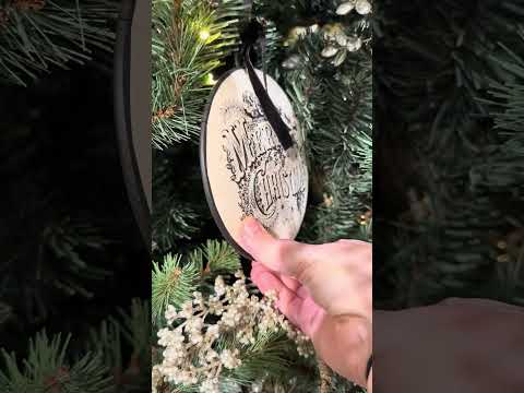 Raz 6" Vintage Merry Christmas Disc Christmas Ornament 4536523 Raz 6" Vintage Merry Christmas Disc Christmas Ornament 4536523