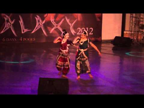 Mere Dholna Sun - Parnika and Niharika