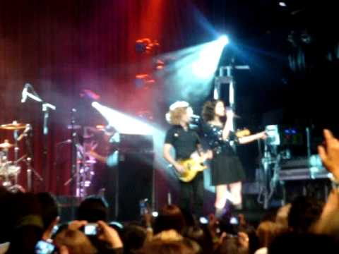 Selena Gomez amp; The Scene-Kiss selena gomez scene kiss and tell. Selena Gomez amp; The Scene-Kiss