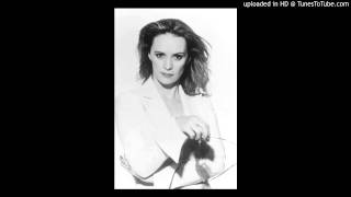 Watch Sheena Easton Giving Up Giving In video