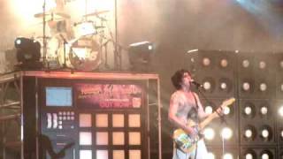 Watch Family Force 5 Lose Yourself video