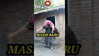 Lift Carry Pengantin Baru #Shortsviral #Shortsterbaru #Lagitrend