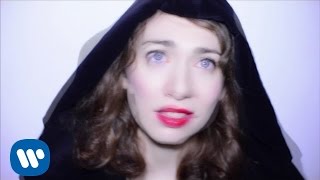 Watch Regina Spektor The Trapper And The Furrier video