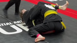 Girls Brazilian Jiu-Jitsu: Caylee Preston Newbreed Submission Via Triangle