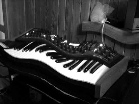 Dave Smith Mono Evolver Keyboard Demo