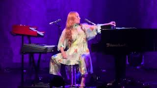 Watch Tori Amos Sweet Sangria video