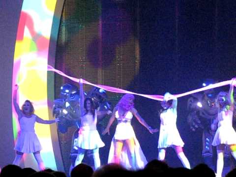 Pollyanna Woodward singing Lady Gaga Bad Romance The Gadget show Live 2011