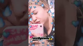 Adenia Good Ponsel Bibirnya Itu Lho