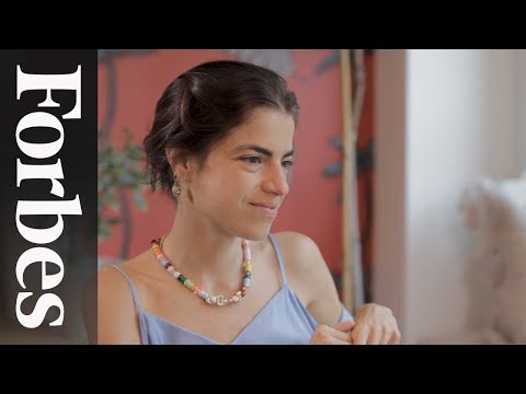 How Man Repeller’s Leandra Medine Redefined Fashion’s Front Row | Forbes