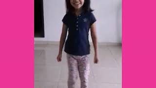 Niñita Bailando
